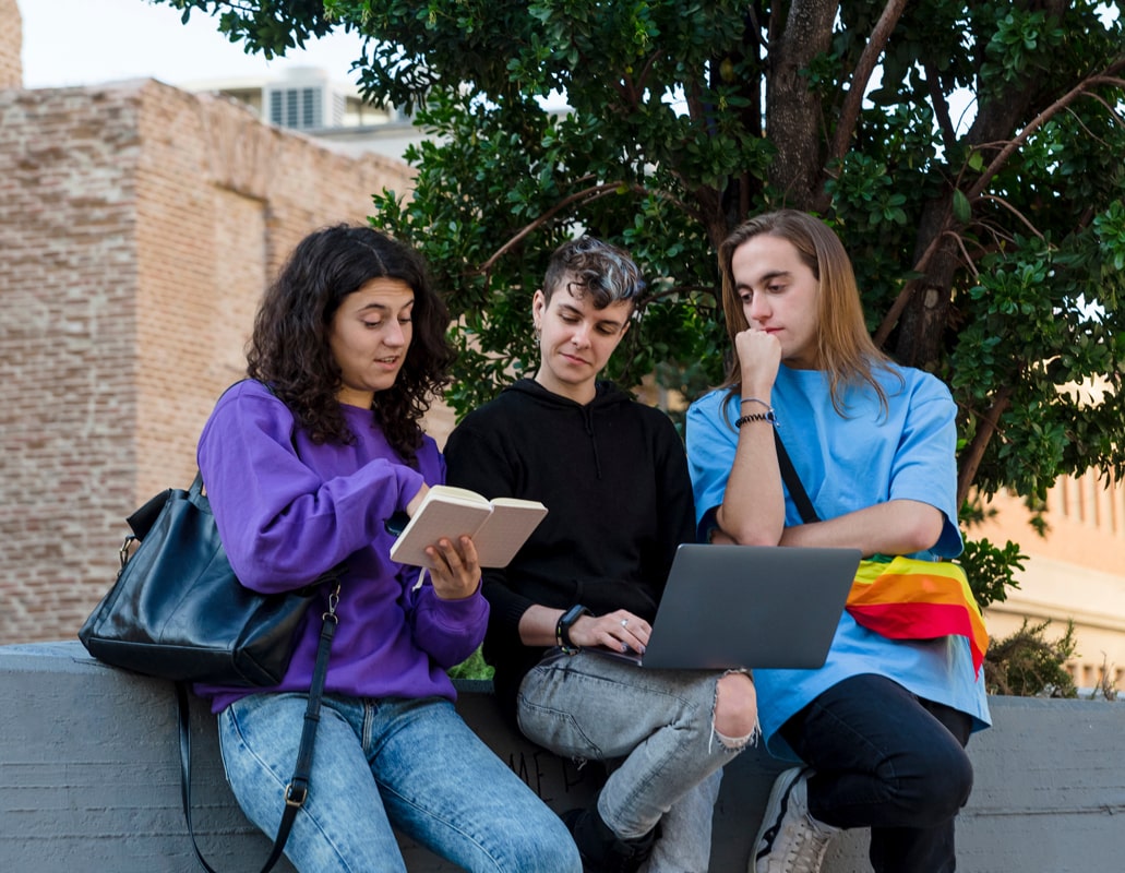 Entraide Tolerance Jeunes Eleves